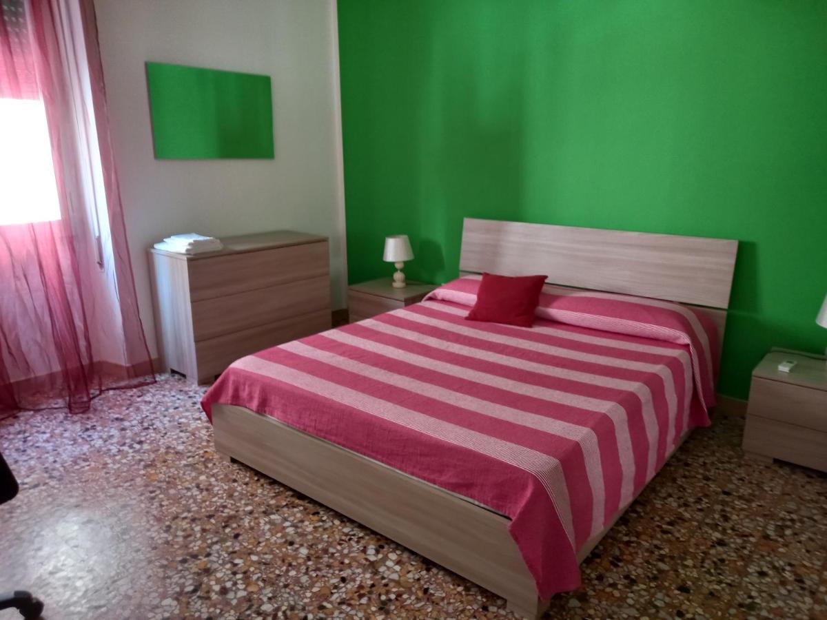 Camere In Affitto Sassari Exterior foto